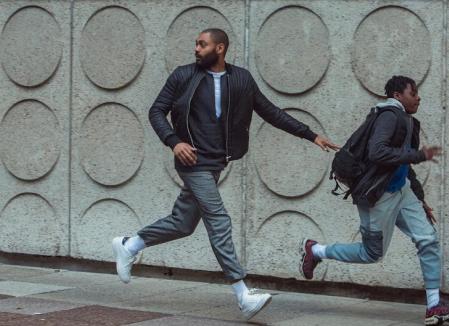 Netflix показал трейлер научно-фантастической драмы «Кухня» от Дэниела Калуи