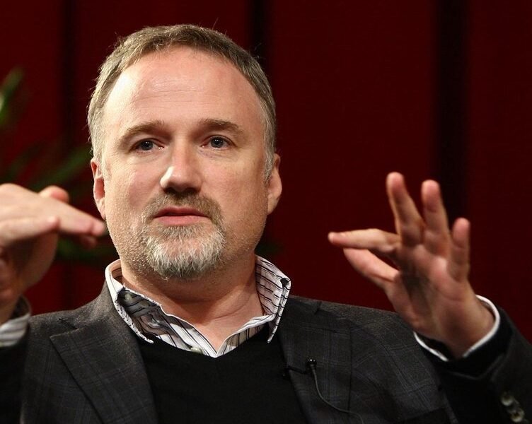 Дэвид Финчер «тихо работает» над ремейком «Игры в кальмара»