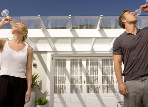 Фильм «Кто угодно, кроме тебя» стал самой кассовой экранизацией Шекспира